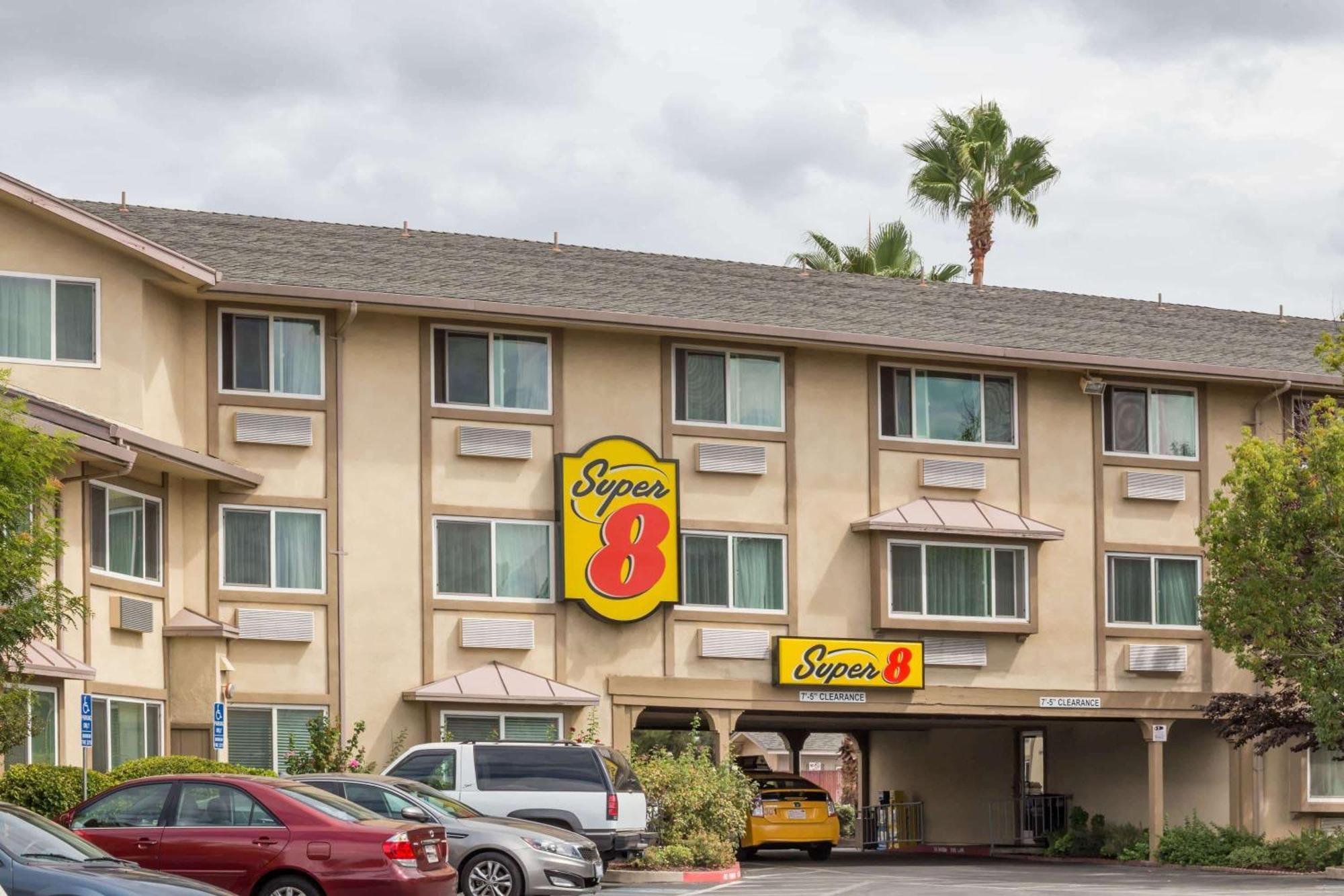 Super 8 By Wyndham Sacramento Hotel Carmichael Eksteriør billede