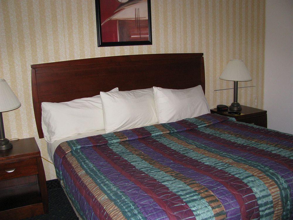 Super 8 By Wyndham Sacramento Hotel Carmichael Eksteriør billede